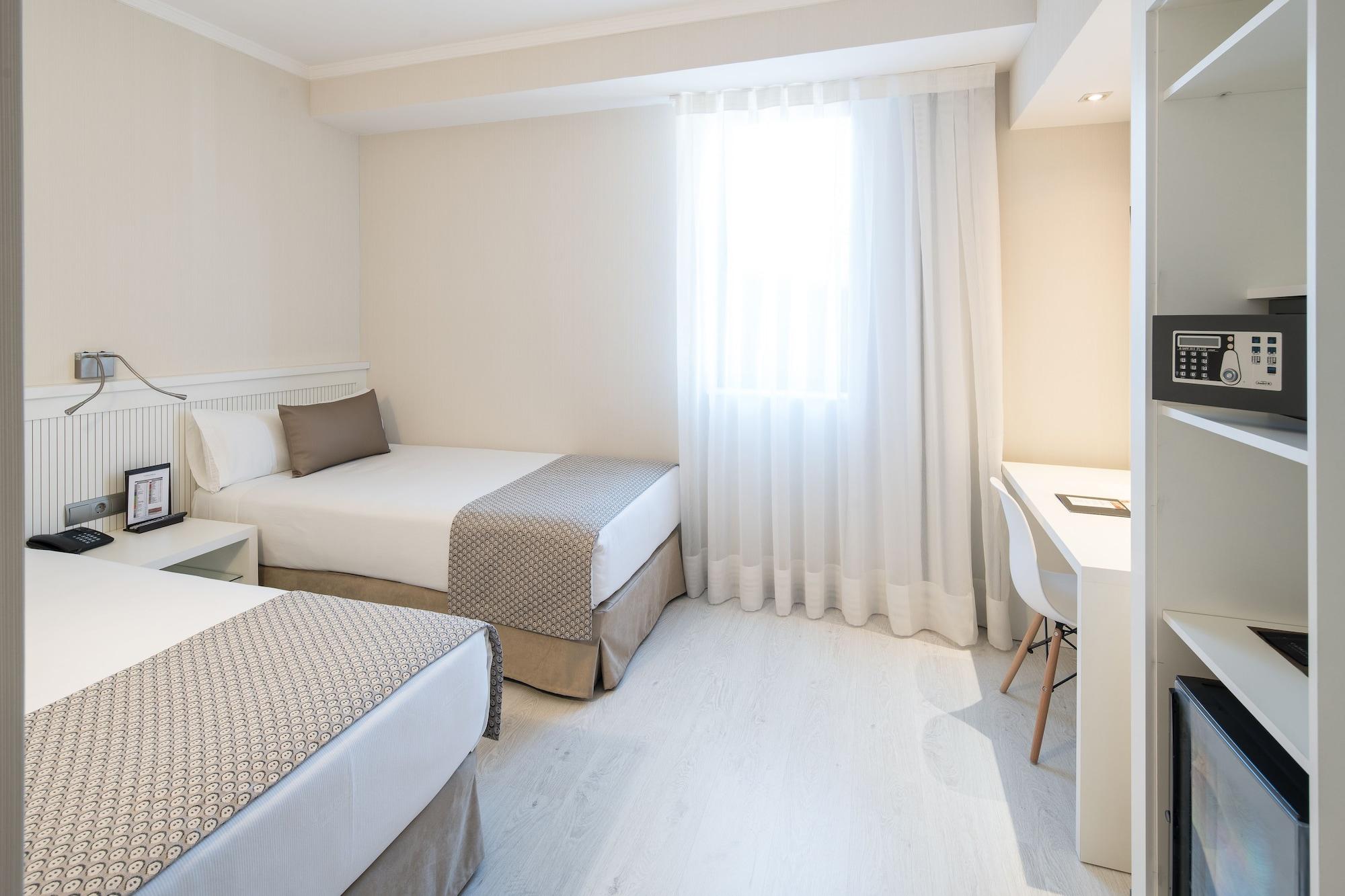Catalonia Roma Hotel 3*